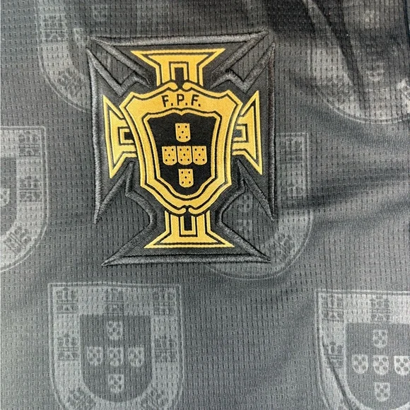 2026 Puma Special Edition Portugal Cristiano Ronaldo #7 Men’s Jersey NWT - Picture 4 of 11